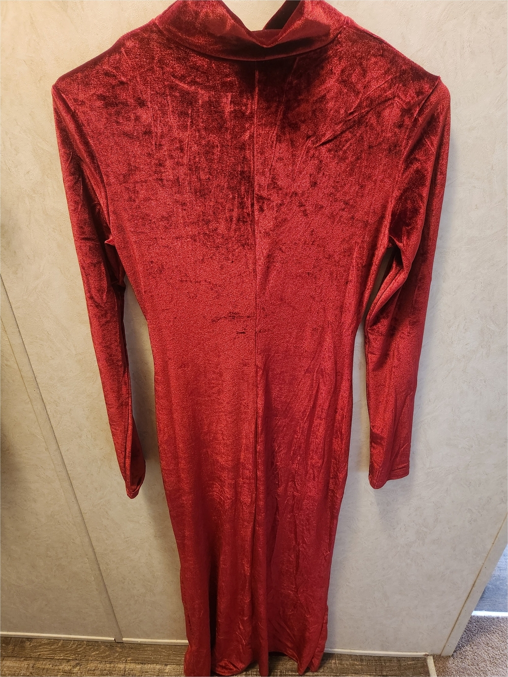 Commense Red Velvet Twist-Front Long Sleeve Dress - Picture 2 of 3